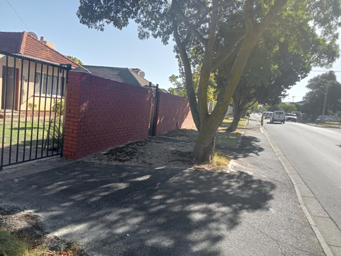 Others 4, ATHOME BELLVILLE Chrismar, City of Cape Town