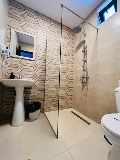 Bathroom 2, GOLDEN STAR Boutique, Constanta
