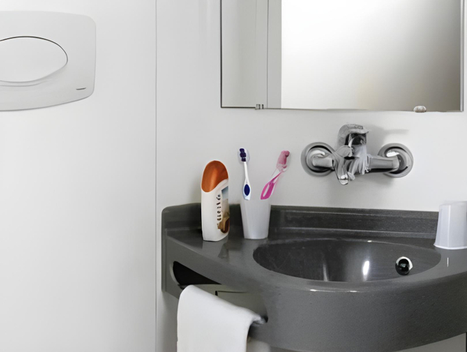 Bathroom 4, The Originals Access, Hôtel Moustache, Seclin, Nord