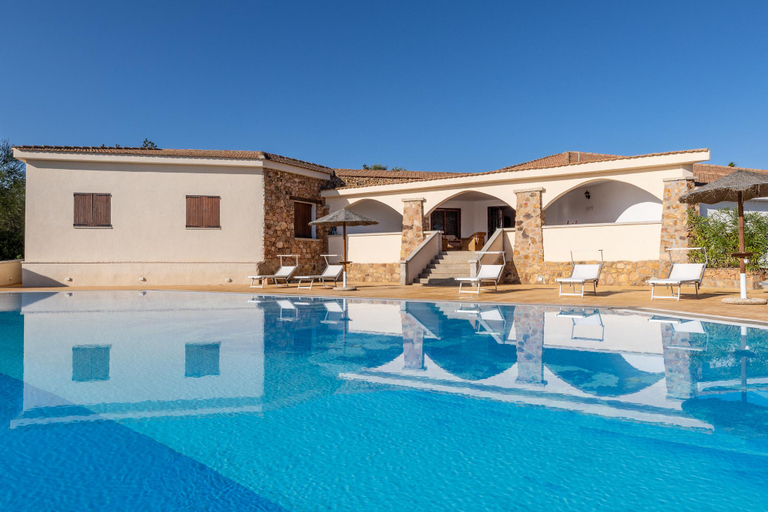 2, Chic Villa Antonina One Bedroom unit 6 sleeps 4, Olbia-Tempio