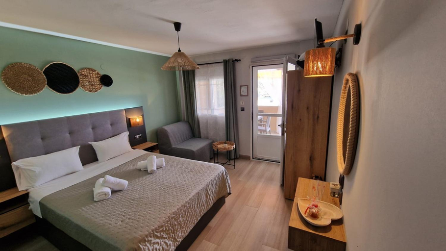 Bedroom 2, Ladario Studios, Central Macedonia