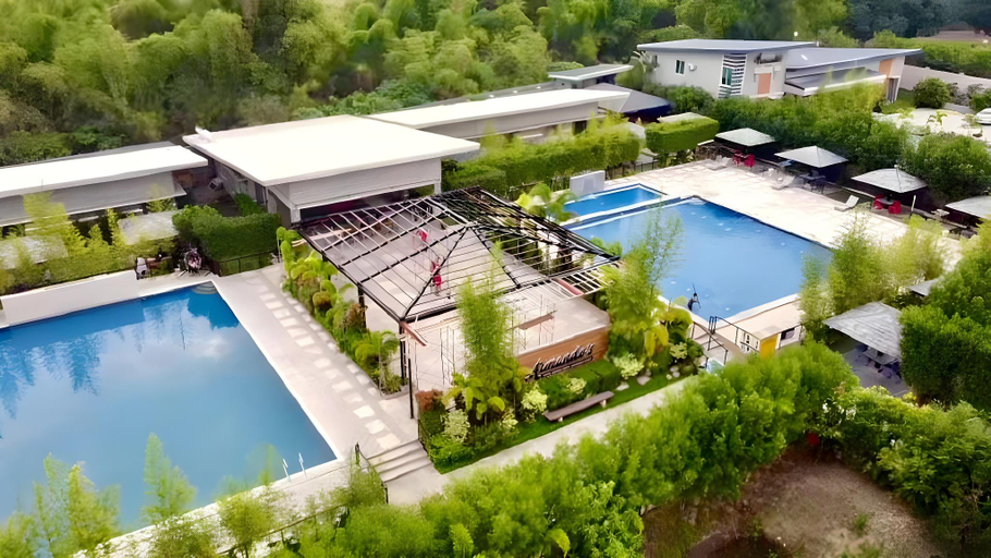 Exterior & Views, Armando's Garden Resort and Resto, Cuyapo