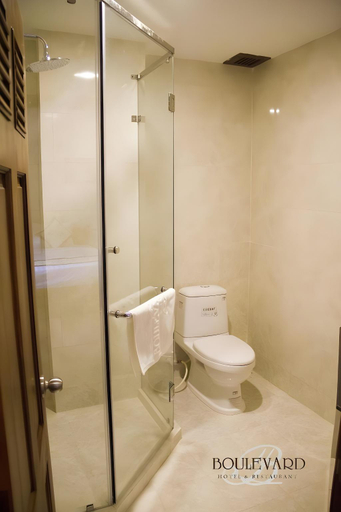 Bathroom 4, Boulevard Hotel Phu Quoc, Phú Quốc