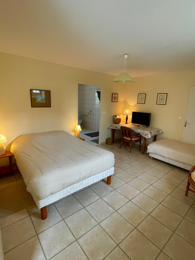 Bedroom 3, Ferme fortifiée d Enguenard, Calvados