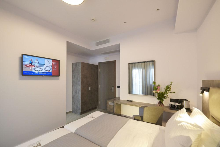 Others 5, Meni Apartments, Attica