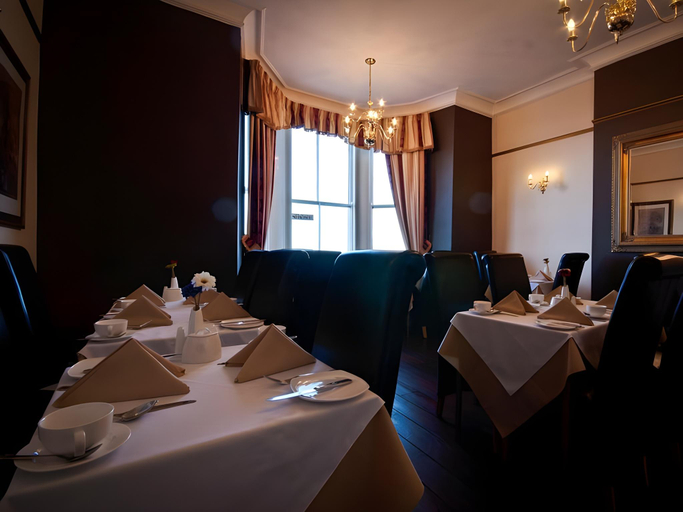 Food & Drinks 4, Promenâd B&B, Conwy