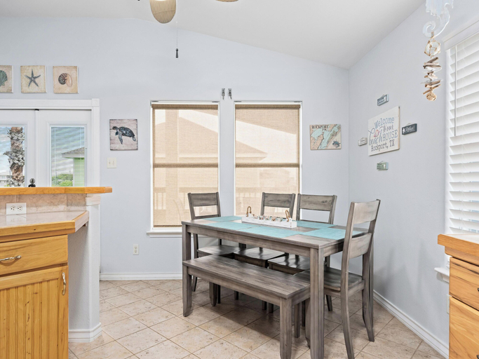 Others 5, Sandy Pants Beach House by Miss Kitty’s, Aransas