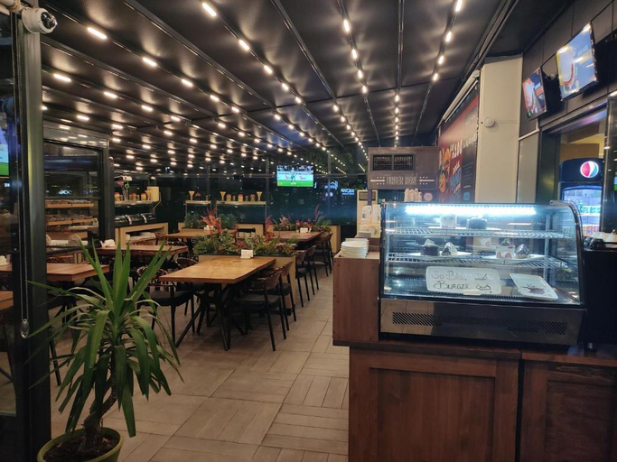 Food & Drinks 4, Kuhla Hotel, Yomra