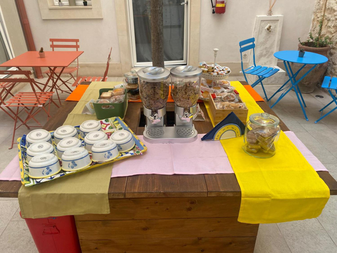 Food & Drinks 3, Corte Sicula, Syracuse