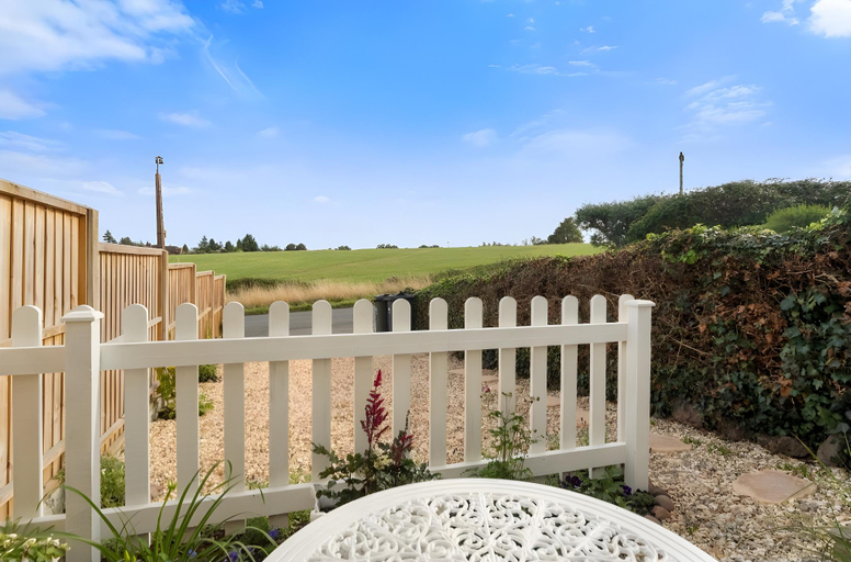 Others 3, Cottage On The Common, Worcestershire