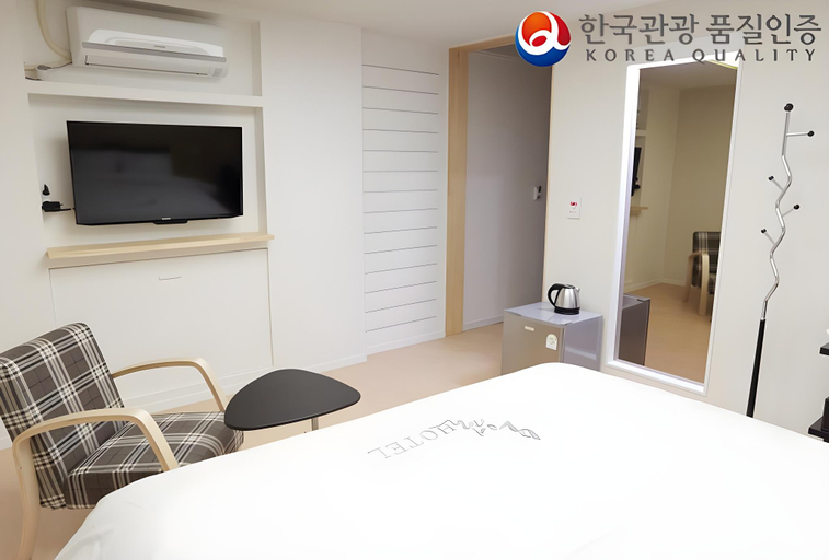 Bedroom 3, Hotel the May, Gwangsan