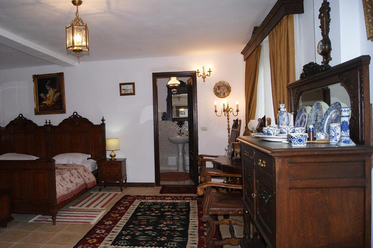 Bedroom, Casa Veche, Maldaresti