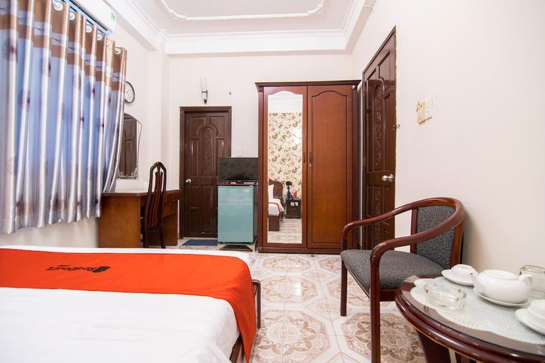 Bedroom 3, Tan Hoang Long Hotel Nguyen Van Cu, District 1