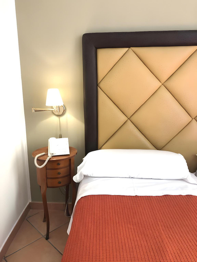 Bedroom 4, Hotel Europeo, Napoli