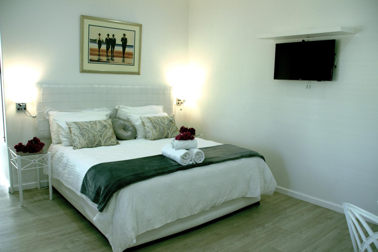 Others 2, Summer Place, Constantia, Cape Town, City of Cape Town
