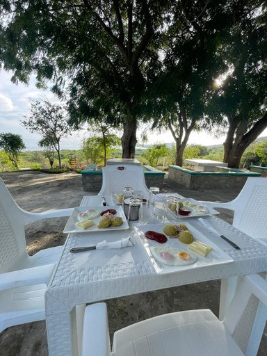 Food & Drinks 2, Brisas del Atlantico, La Isabela