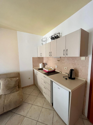 Others 3, Apartmani Bojana