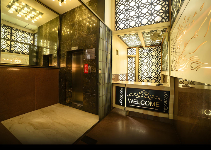 Public Area, Hotel Blue Sapphire, Agra