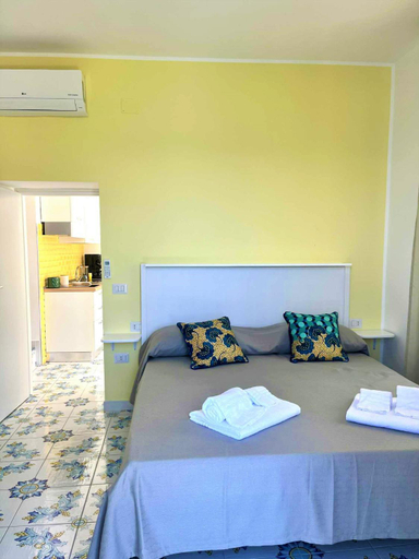 Bedroom 4, Punta Fortino Resort, Salerno