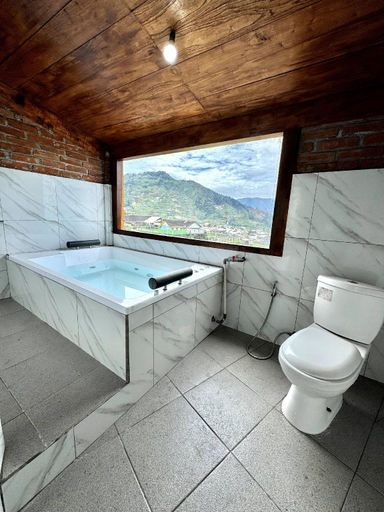 Bathroom 3, Jolotundo Lodge, Banjarnegara