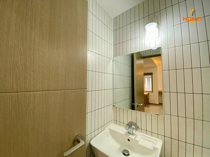 Bathroom 3, Honey Hotel, Mabalacat