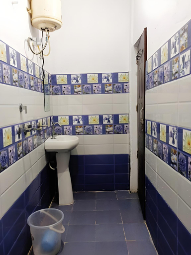 Bathroom 5, Hotel Chopta Dreams, Rudraprayag