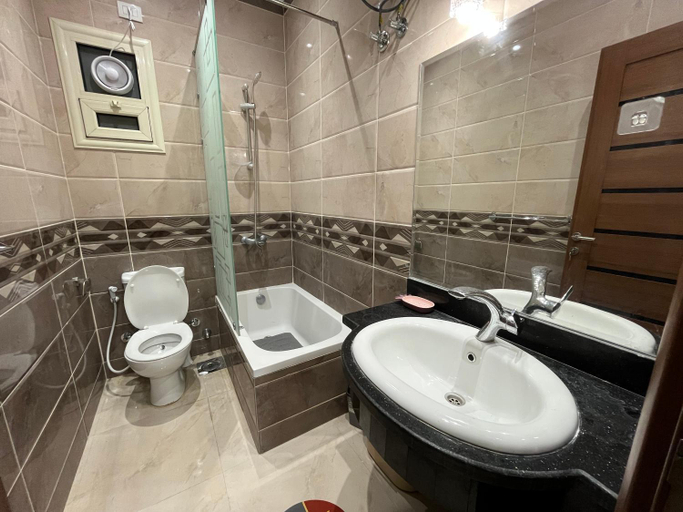 Bathroom 3, La Quinta Beach Resort Hurghada, Al-Ghurdaqah