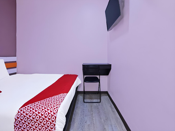Bedroom 3, ORANGE HOTEL - KUALA PILAH, Kuala Pilah