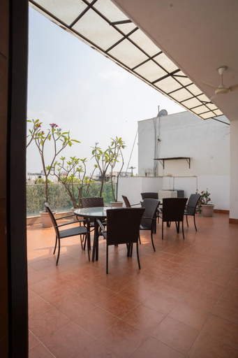Food & Drinks, Ahuja Residency Noida, Gautam Buddha Nagar