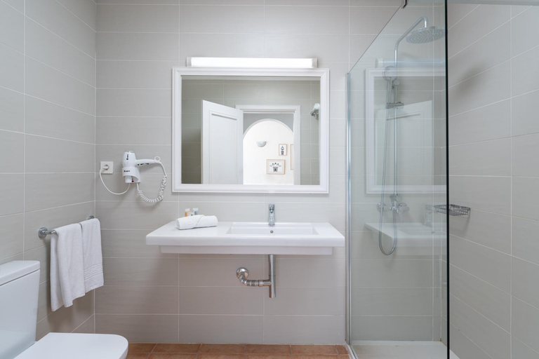 Bathroom 4, Apartamentos Las Gaviotas THe Home Collection, Las Palmas