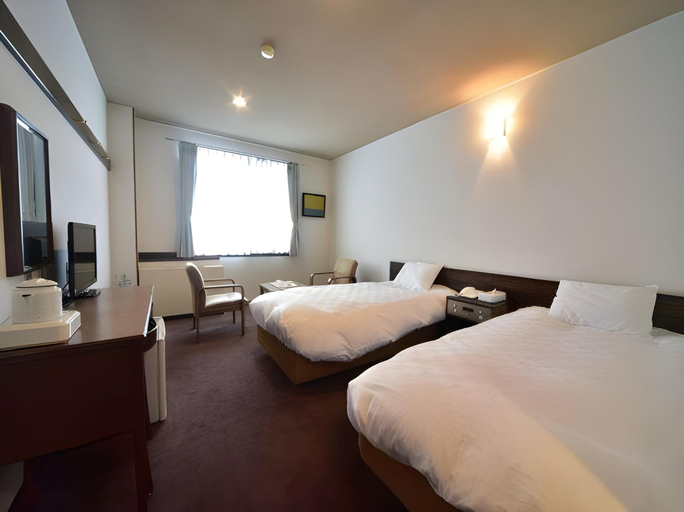 Bedroom 2, Hotel Villa MontSaint, Gujō
