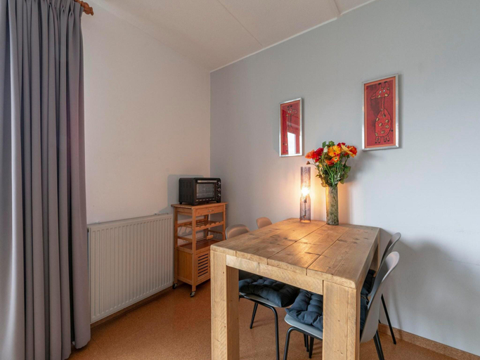 Others 5, Cozy Stay Near Dunes, Den Helder