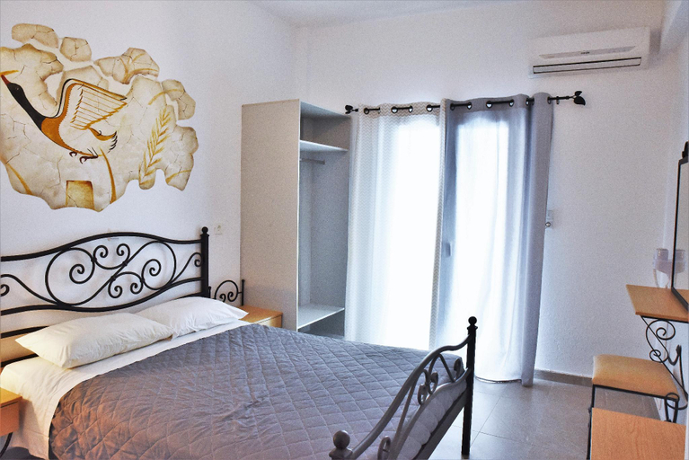 Bedroom 2, Kafouros Hotel, South Aegean