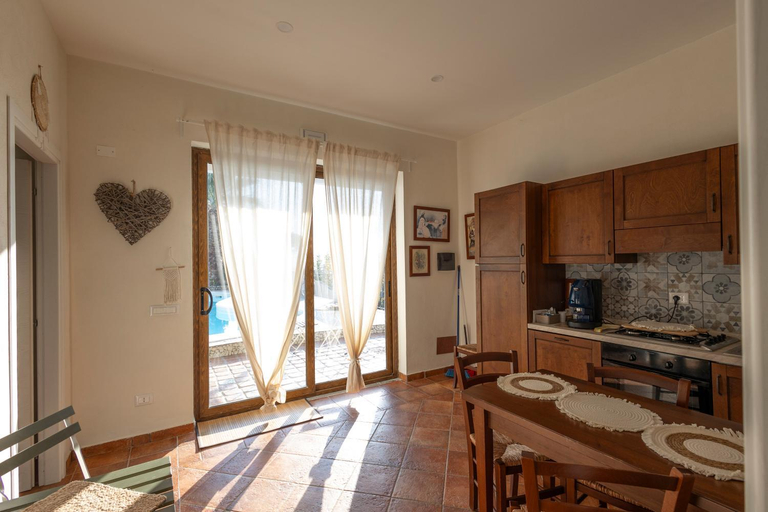 Others 4, Villa Robi, Salerno
