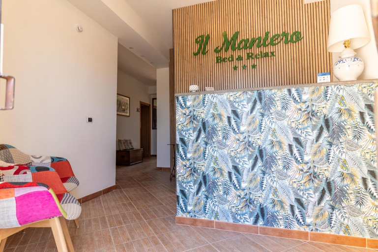 Bedroom, Bed and Relax-Il Maniero, Catania
