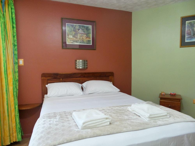 Bedroom 2, Shepherd's Inn