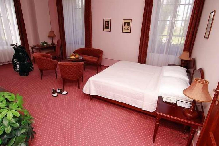 Bedroom 5, Golf Resort Hotel Konopiste, Benešov