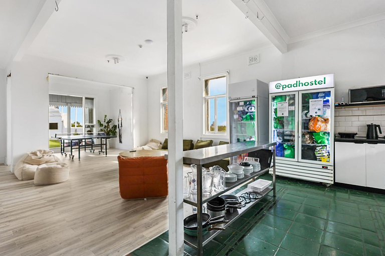 Food & Drinks, Pad Hostel, Sydney