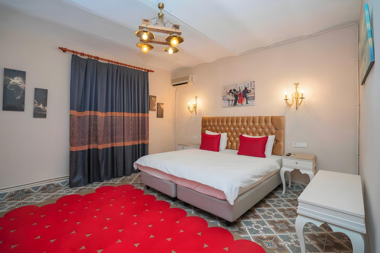 Others 4, Laden Palas Hotel, Adalar