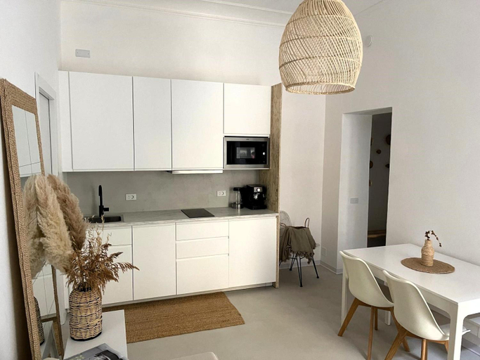 Others 5, Luxury Designer Suite in the historical center, La Spezia