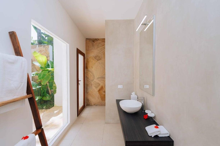 Bathroom 4, Ycona Eco-Luxury Resort, Kati