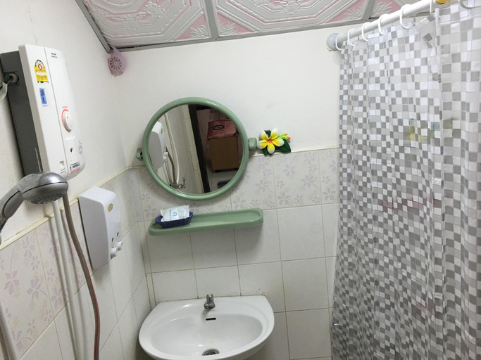 Bathroom 3, PAKASAN GARDENHOME, Khon San