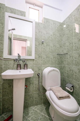 Bathroom, Private Rooms Graci, Sarandës