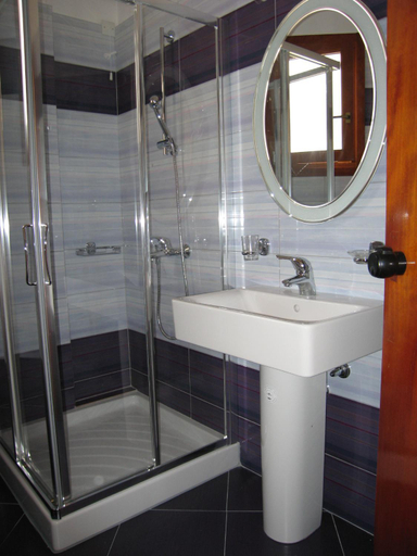 Bathroom, Blue Sea Hotel Apartments, Crete