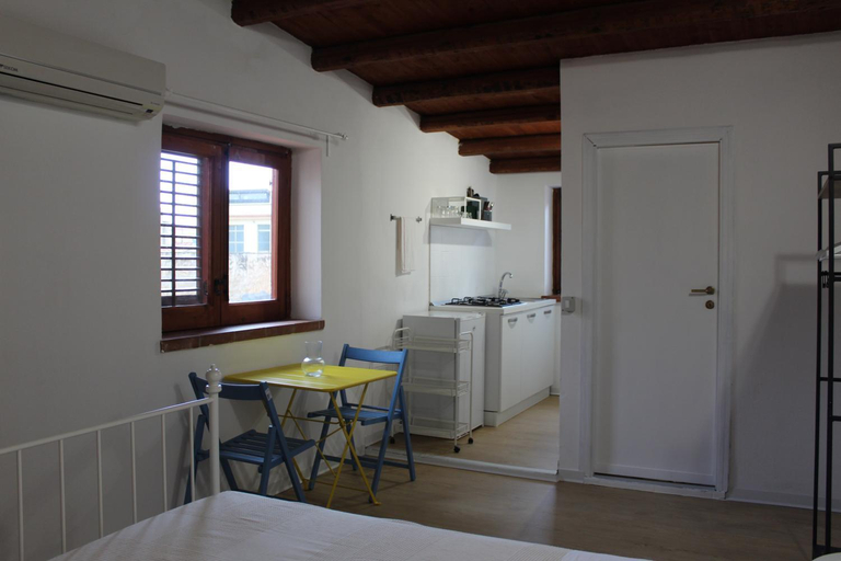 Others 2, Terrasini 2000 Home Holidays, Palermo