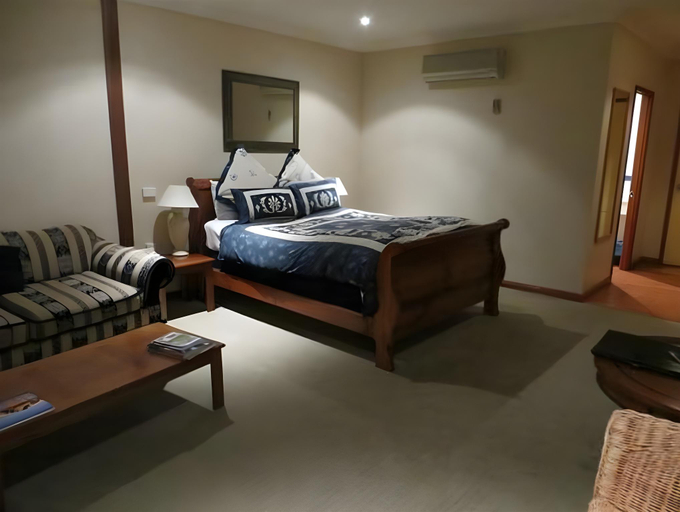 Bedroom 3, Estate Tuscany, The Mill & Brokenback Bar, Singleton