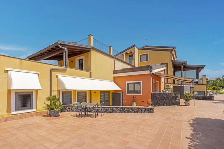 Exterior & Views 1, Feudogrande Bio Relais Hotel, Catania