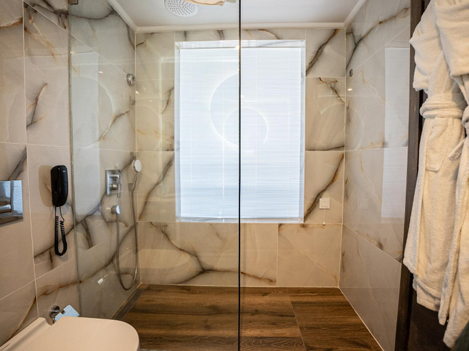 Bathroom 5, Palmalife Hotel, Bodrum