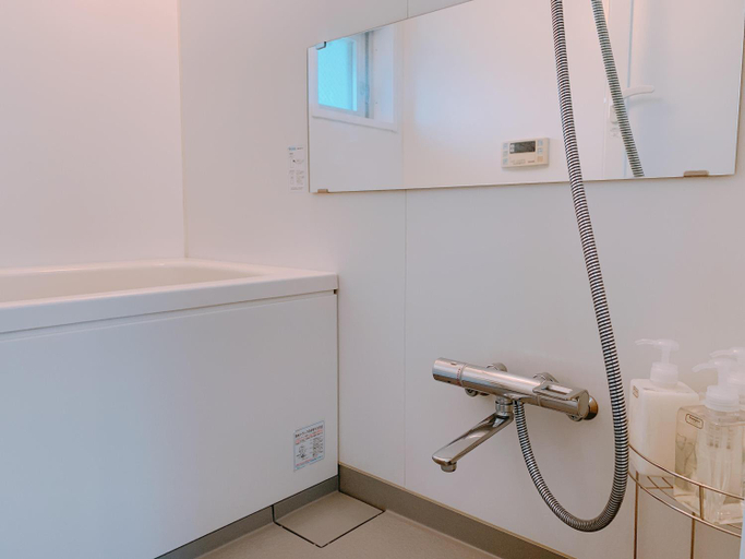 Bathroom 3, Fleg Higashi Azabu, Minato