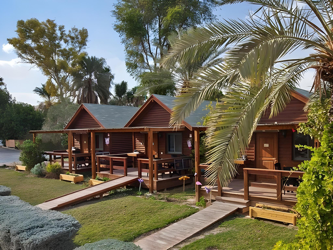 Others 3, Belfer's Dead Sea Cabins